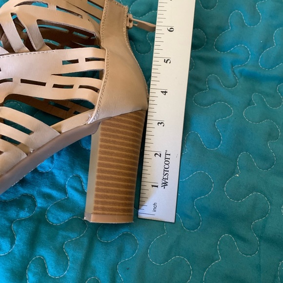 Forever -Cream heel sandals - Picture 14 of 14